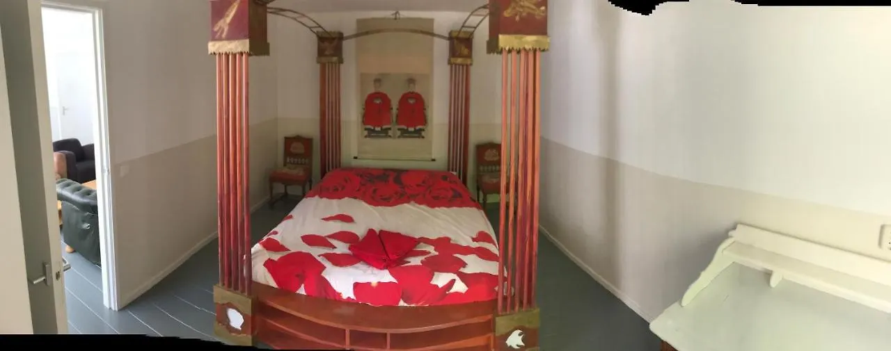 Bed Of Roses Bed & Breakfast Amsterdam